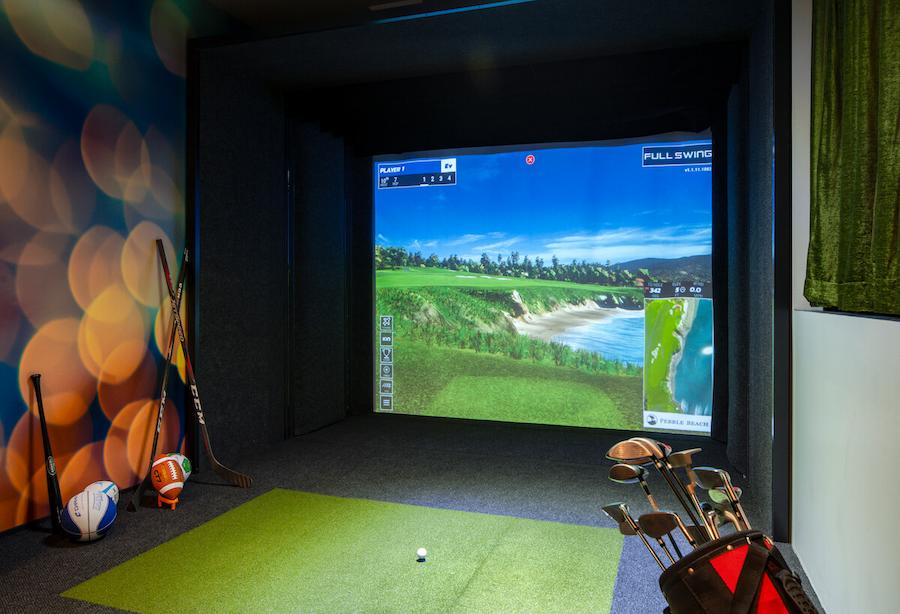 Flanker Kitchen + Sporting Club’s golf simulator.